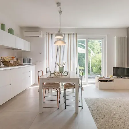 Athome פאדנג'ה סול גארדה